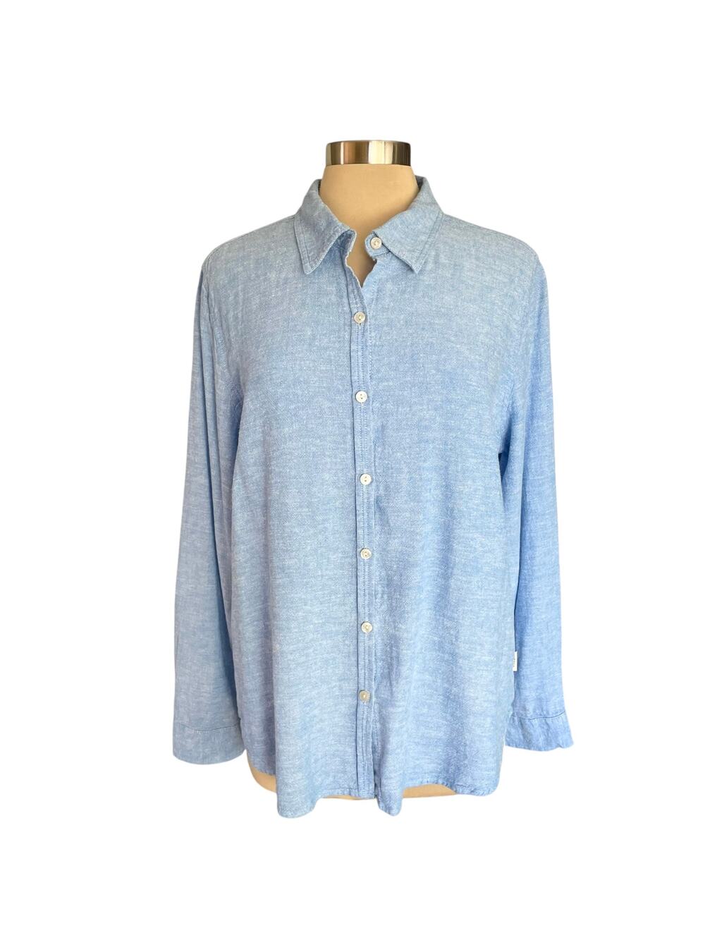 Orvis Light Blue Linen Blend Button Down Shirt Size XL Closet Staple Basic Fall